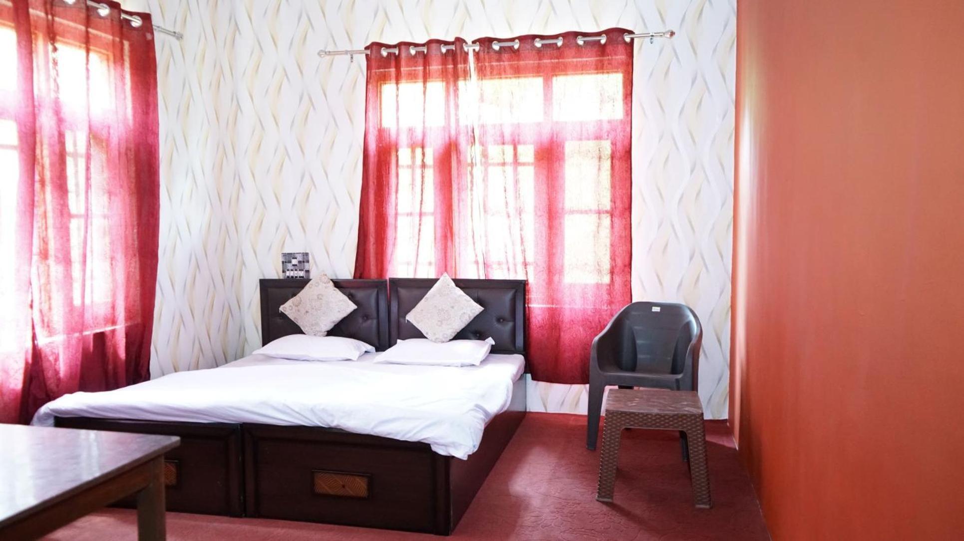 Green Resort Srīnagar Zewnętrze zdjęcie