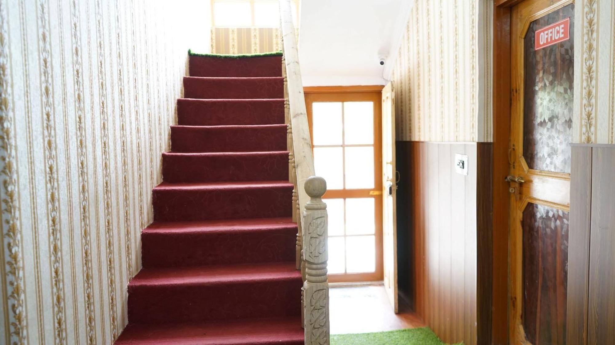 Green Resort Srīnagar Zewnętrze zdjęcie